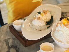 椰子冰淇淋-Make Me Mango Tha Tian