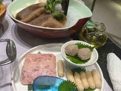 -红鼎豆捞·非遗鲍皇汤火锅(宝丰路店)