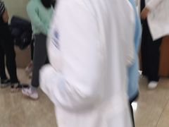 -茂菊口腔连锁(浦东南路店)