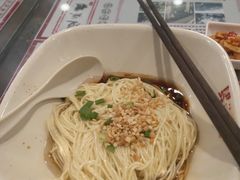 -双燕楼·手工馄饨·汤面小吃(世纪汇店)