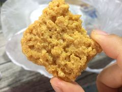 蛋黄锅巴-上海哈尔滨食品厂(淮海中路店)
