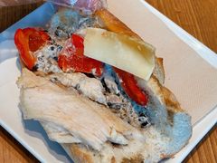 黑松露风味鸡肉法棍三明治-星巴克臻选(深圳万象天地旗舰店)