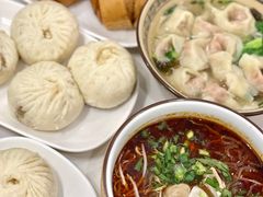 -李与白包子铺(桐梓林店)