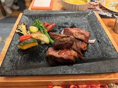 -米德维奇俄式西餐厅(西六道街店)