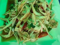 -超越海鲜屋(飞龙物业店)