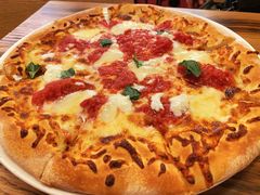 -城市大道红炉披萨烘焙坊