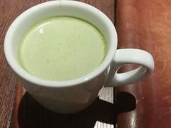 抹茶拿铁-向日葵咖啡