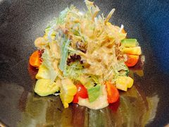 牛油果蔬菜沙拉-木守西溪溪隐餐厅
