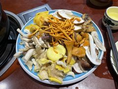 -菌之家·专业纯野生菌火锅·特色炒菌