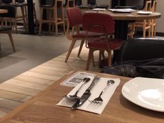 大堂-必胜客(欧亚卖场店)