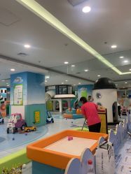 -孩子王童乐园(唐山万达广场店)