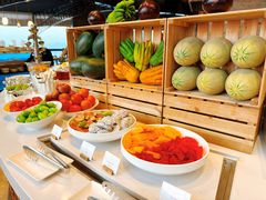 -锦厨国际自助餐厅 · 云端景观 (昆明索菲特大酒店)