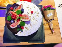 -小苍兰风铃草·礼物蛋糕(沈阳店)