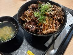 -難波肉劇場