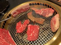 -铭牛烧肉·和牛海鲜自助(高新月牙湖店)