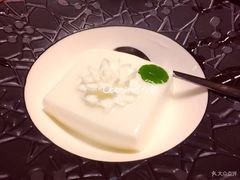 杏仁荷豆腐-堂宴·老厦门私房菜(1988仙岳总店)