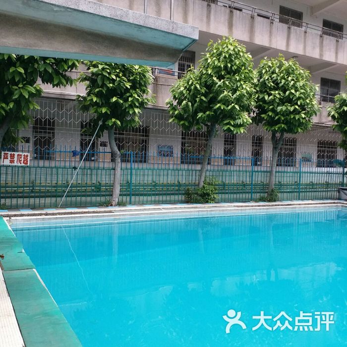 广海游泳馆图片