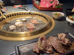 -铭牛烧肉·和牛海鲜自助(高新月牙湖店)