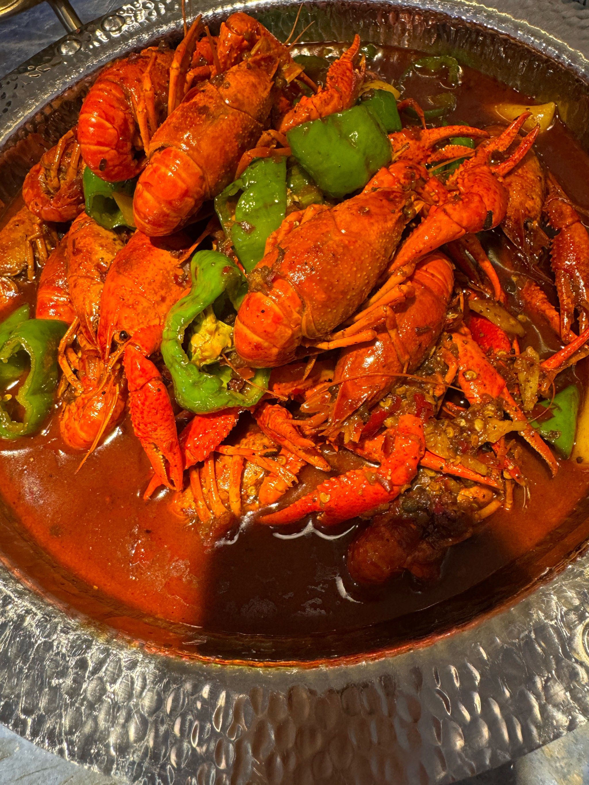 那就快来尝尝这份令人瞬间上头的十三香小龙虾吧!