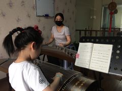 -琴芳艺所艺术培训.古筝钢琴