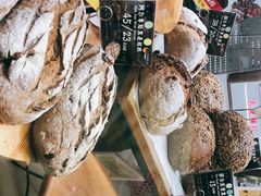 -汉柏麦香德国面包房(海信店)