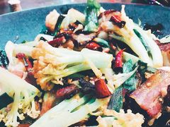 花菜炒腊肉-醉小酒馆·川菜·江湖菜·重庆菜(观音桥旗舰店)