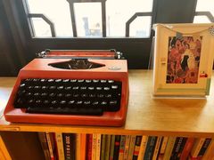 -猫的天空之城概念书店(杭州南宋御街店)