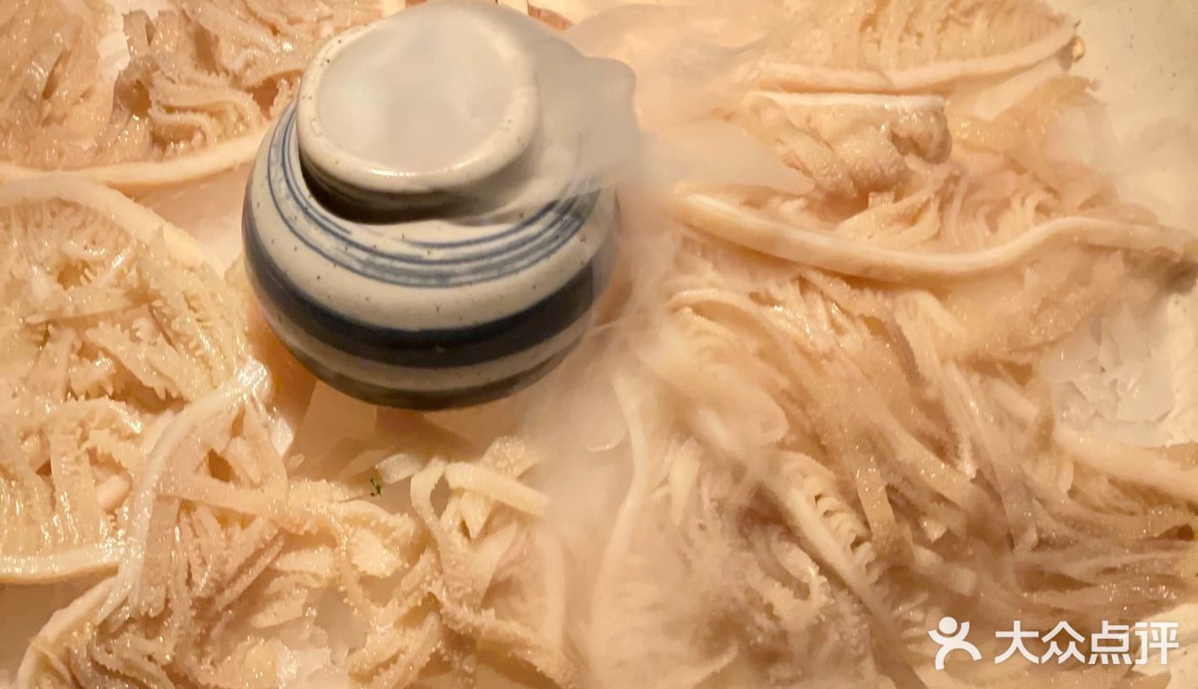 可真得来早点，或者提前拿号哦！