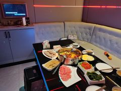 -唯爱KTV聚会餐厅(仙林东城汇店)