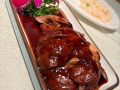 本帮酱鸭腿-三玛璐酒楼(汉口路店)