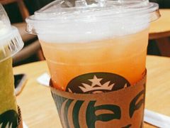 冰摇桃桃乌龙茶-星巴克(深圳湾体育中心店)
