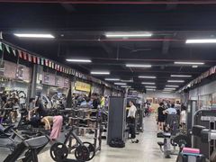 -星动力健身俱乐部(新塘店)