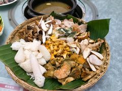 -原林野山菌火锅·炒菌(关上野生菌一条街店)