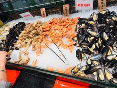 -四海一家自助餐(益田假日广场店)