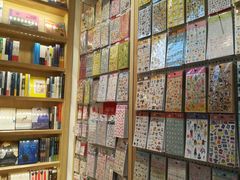 -猫的天空之城概念书店(杭州南宋御街店)