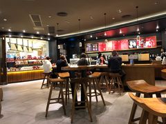大堂-星巴克臻选(广州太古汇店)