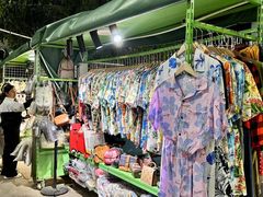 -三亚火车头万人海鲜广场