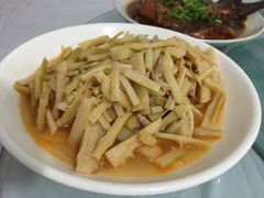-天乐农家鱼头王(天目湖店)