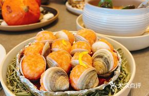 Clam and Shrimp Paste Stir-fry