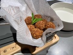 老北京干炸丸子-小大董·烤鸭(观景餐厅·南京西路店)