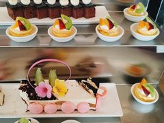 -荣誉国际酒店-云顶旋转餐厅