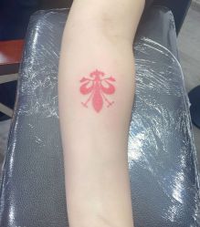 点击看大图 -龙之吻专业刺青·手工耳洞·纹身去色