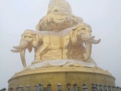 -峨嵋山金顶