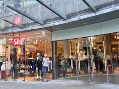 -lululemon(上海浦东IFC店)