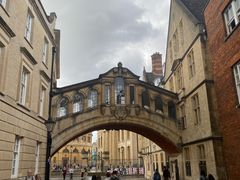 -牛津大学