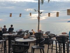-Sunset Bar(丹绒亚路香格里拉店)
