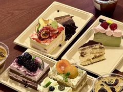 -小苍兰风铃草·礼物蛋糕(沈阳店)