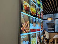 -郑记•不夜城烧烤•龙虾•虾蟹(黄鹤楼店)