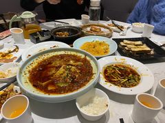 -峨嵋小镇·川菜(勒泰中心店)
