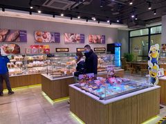 面包甜点陈列柜-巴黎贝甜(华堂新辰汇店)